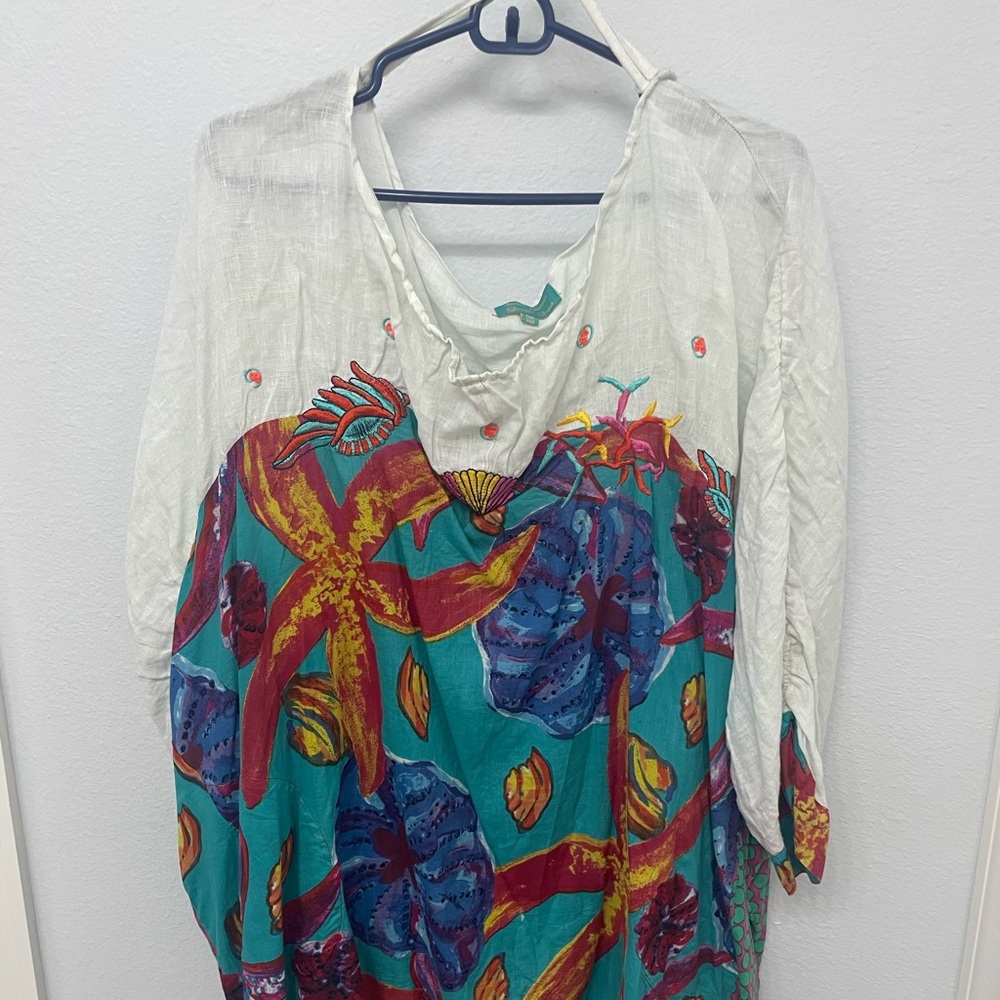 Beach cover up or over leggings. Great too.  Unique.    Amtica Santoria